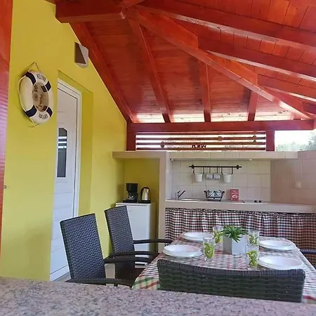 Apartman Toni Pakostane