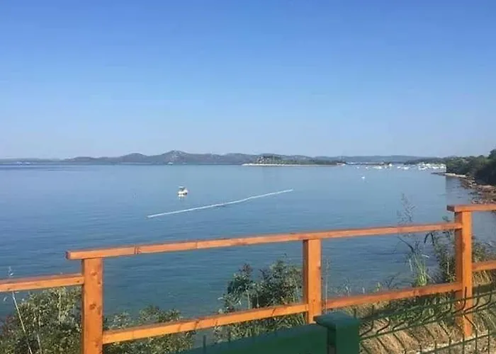 Daire Toni Pakoštane